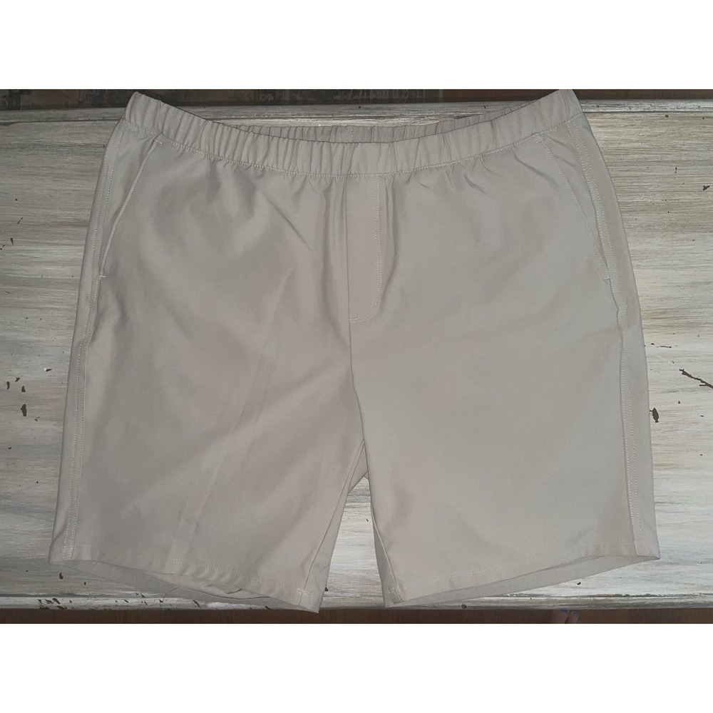 Greg Norman Men's XL Tan/Beige Golf Shorts Play Dry Stretch Waistband
